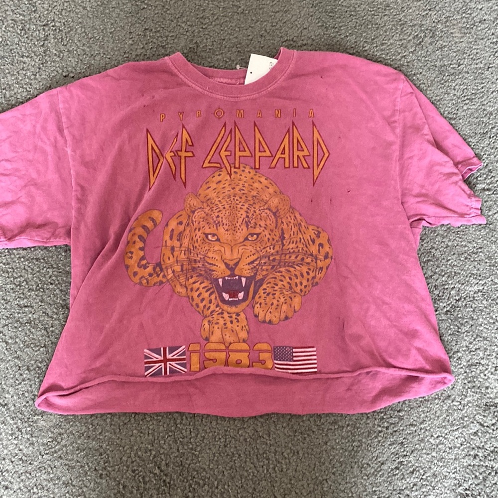 DEF LEOPARD cropped graphic tee